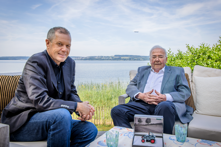 Emil Kramer und Christian Stryffeler beim Interview über die Kramer Werke GmbH